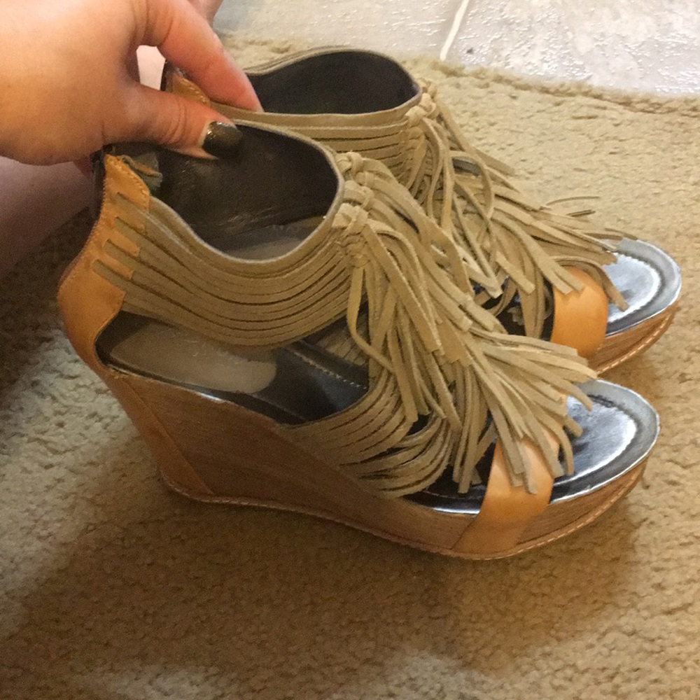 Fringe wedges